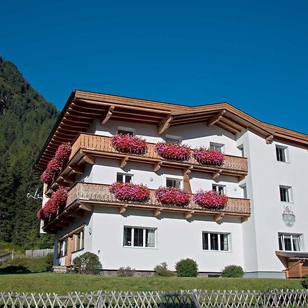 Appartements Schmalzerhof Gries im Sellrain Bagian luar foto