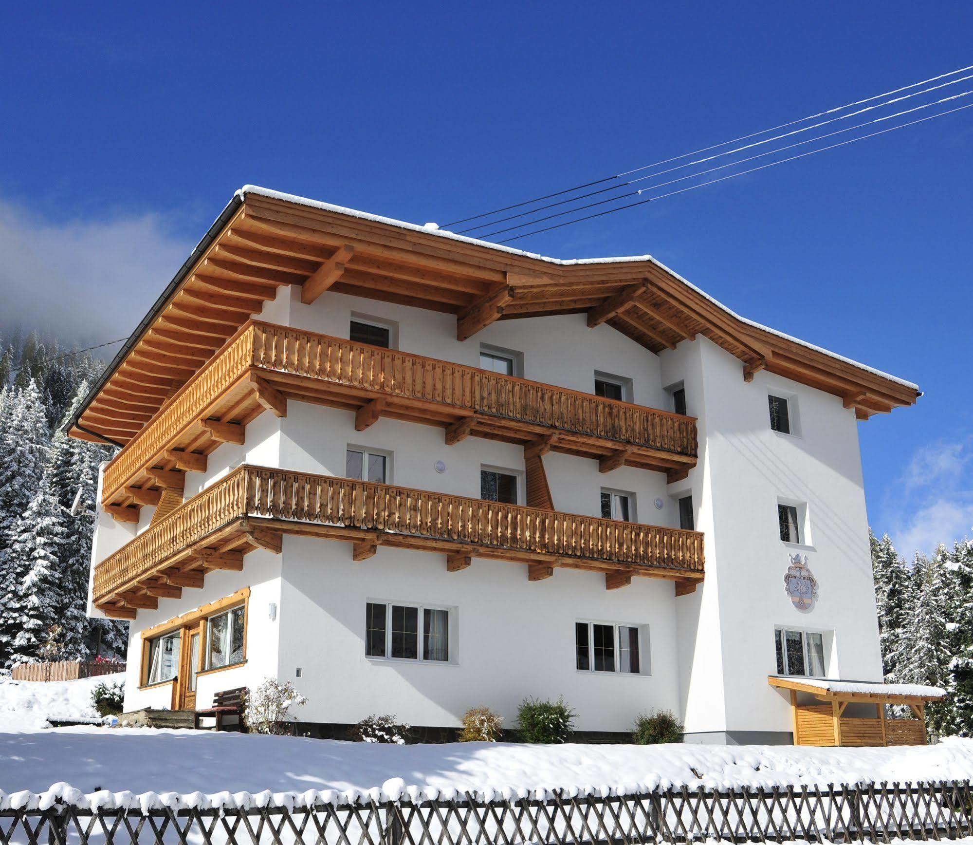 Appartements Schmalzerhof Gries im Sellrain Bagian luar foto